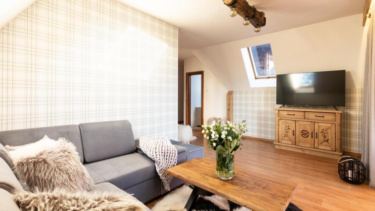 Aparthotel Delta Top كوشتيليسكا المظهر الخارجي الصورة