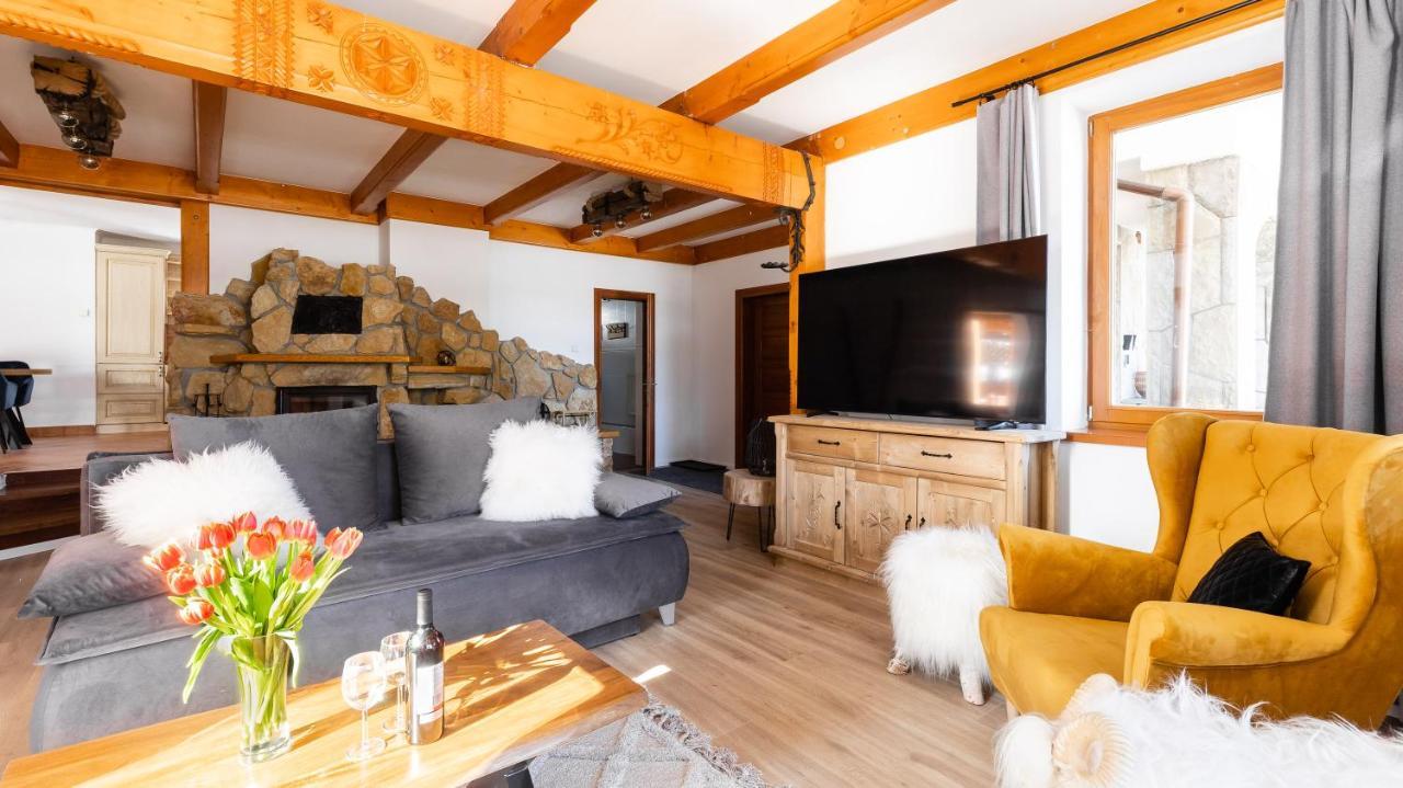 Aparthotel Delta Top كوشتيليسكا المظهر الخارجي الصورة