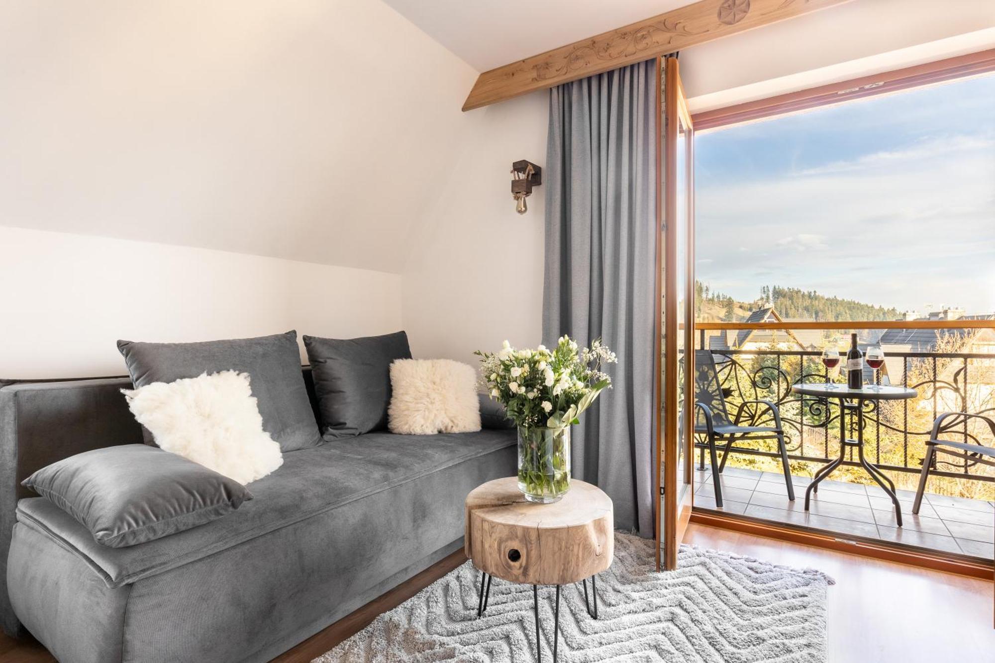 Aparthotel Delta Top كوشتيليسكا المظهر الخارجي الصورة